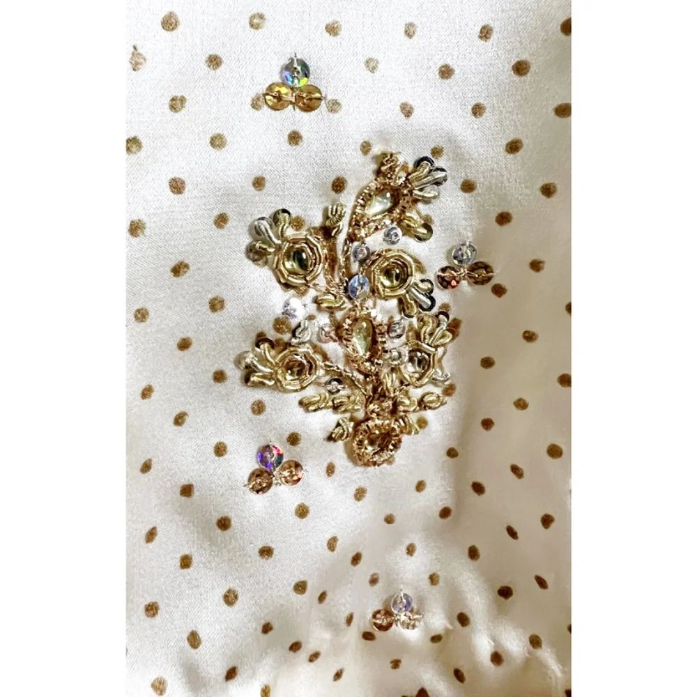 BRIDAL/Special Occasion LEHENGA CHOLI - Hand Embroidery CUSTOM DESIGNER - [NEW]! - Picture 4 of 7
